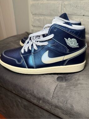 Nike Navy and White High-Top Athletic Sneakers